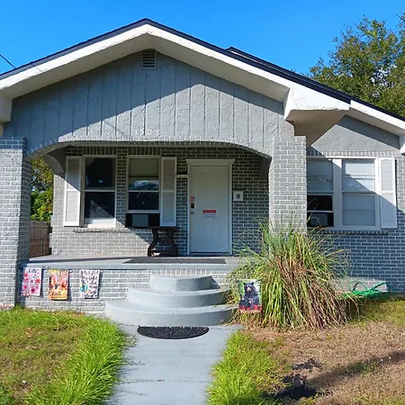 Hostel Tampa, 15 Minutes To Airport, Near Ybor City, Downtown, Self Check-In-3